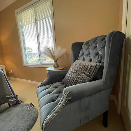 Terra Nova - Private Property Richmond Room photo